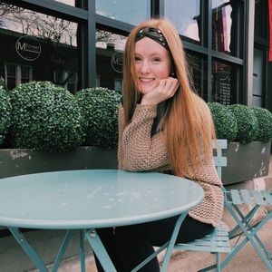 Meet your Posher, Emily